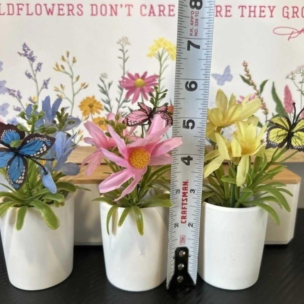 Dolly Parton Wildflower Spring 8X20‎ Sign & 3 Artificial Flowers w/ Butterfly